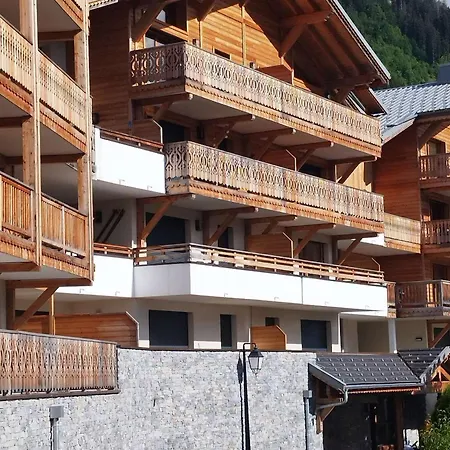 Magnifique 2 Pieces Equipe Avec Garage Prive A - Fr-1-198-239 Apartment